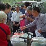 Der Herr verkauft Reismehl